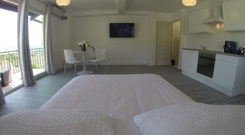 Maison Carles Bed & Breakfast