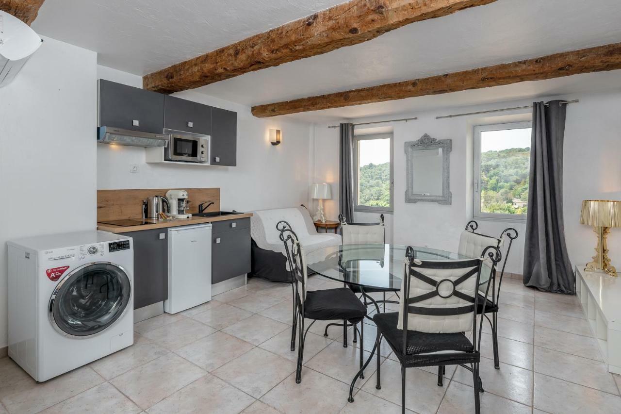 Maison Carles 3*