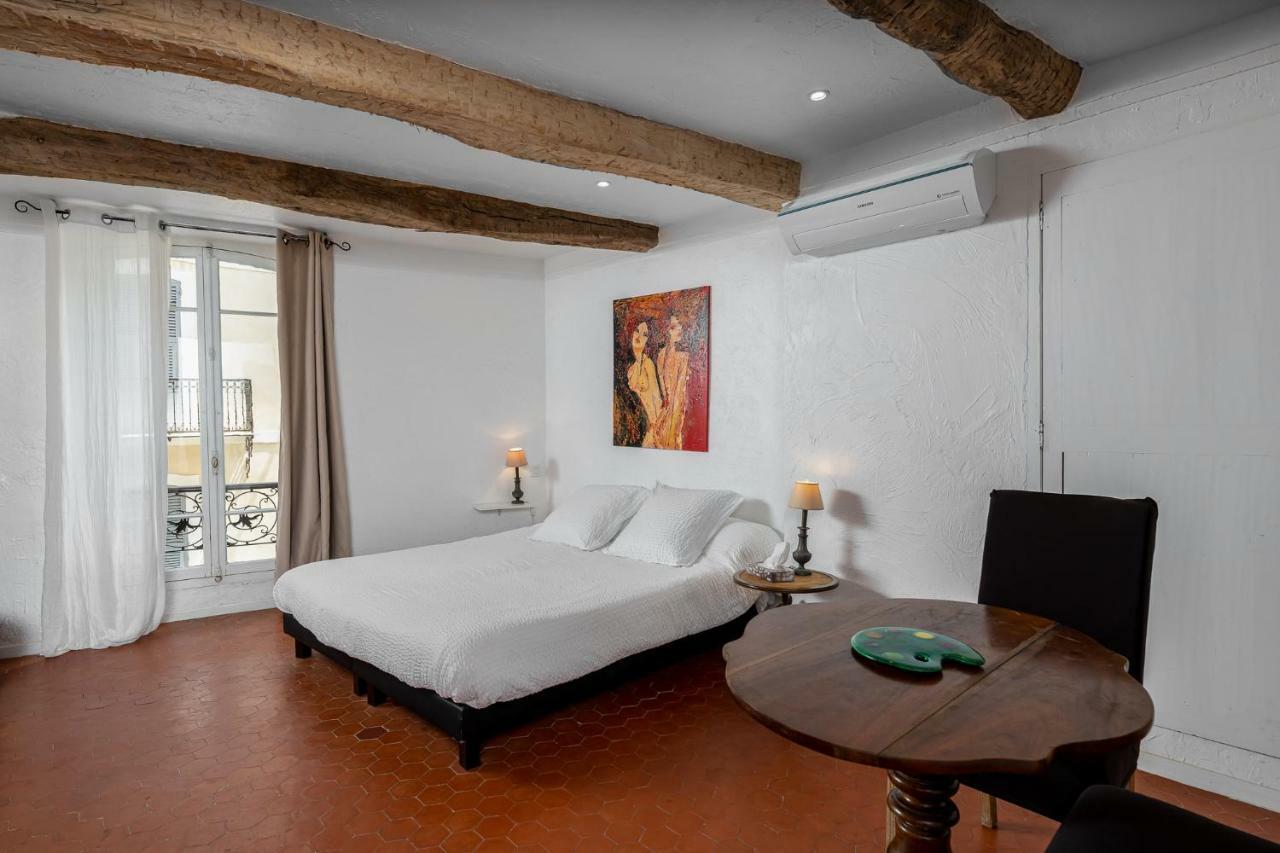 Maison Carles