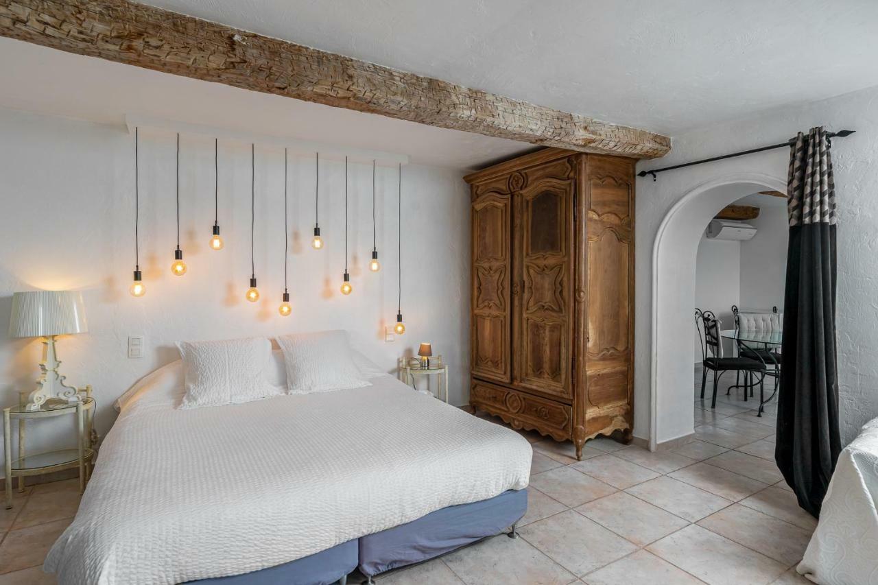 Maison Carles Bed & Breakfast 3*