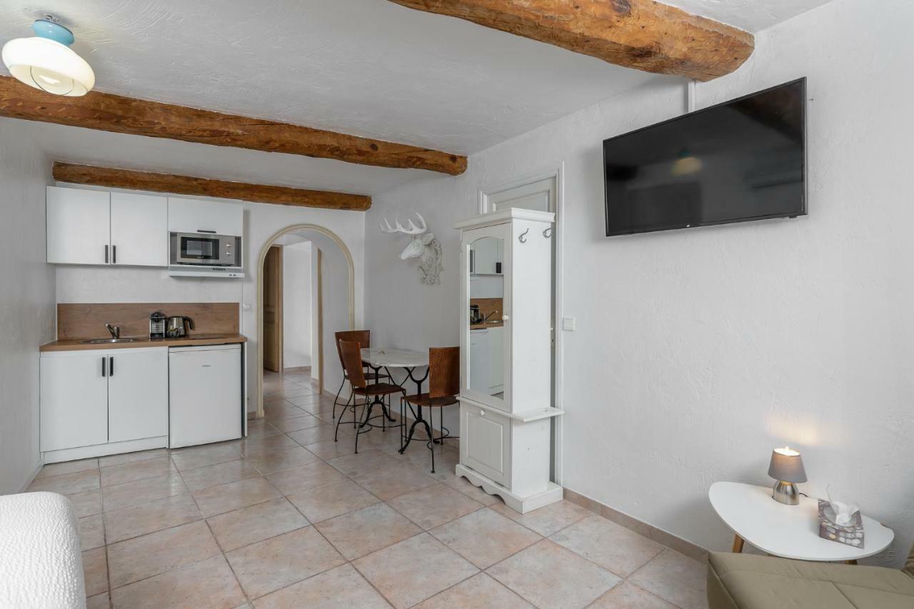 Bed & Breakfast Maison Carles