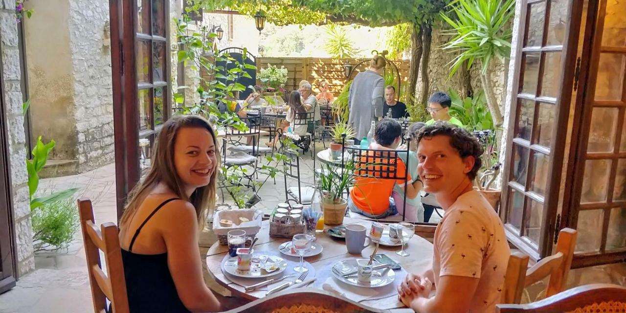 Maison Carles 3*