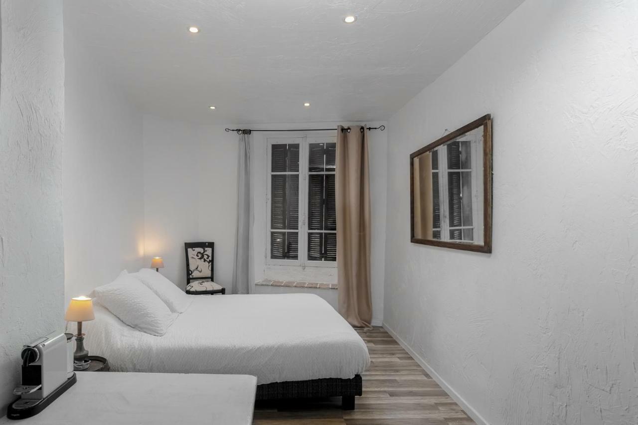 Maison Carles Couette-café 3*
